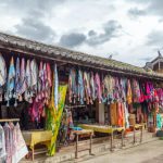 Silk Scarves - 街道